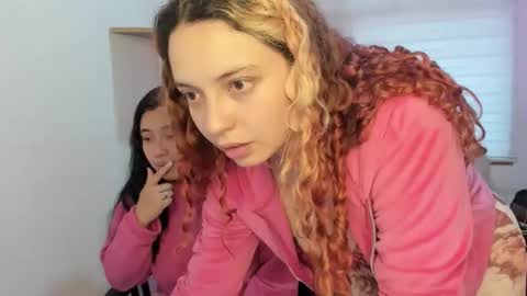 nixy_fresa online show from October 2025 11:31:01 AM