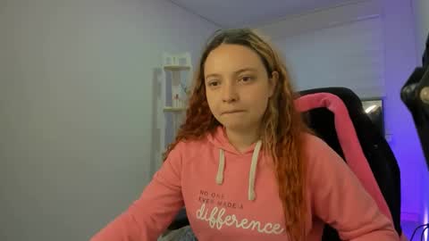 nixy_fresa online show from October 2025 11:10:01 AM