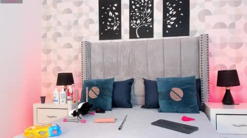 Snapshot of noa_morena chatting on November 2025 12:34:01 PM NATHALIA MORENO online show from November 2025 12:34:01 PM