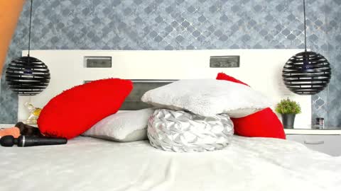 Snapshot of noabrowm chatting on January 2025 03:39:02 PM noah online show from January 2025 03:39:02 PM