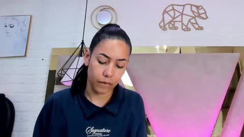 Zoe  online show from February 2026 12:38:02 PM