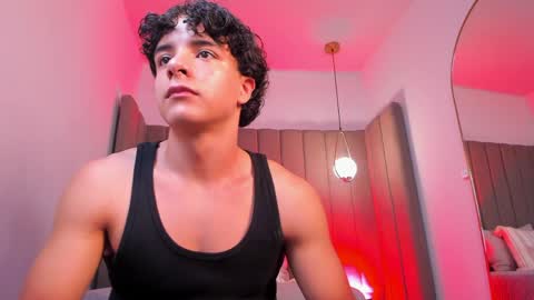 Snapshot of noah_delacroix chatting on May 2026 10:29:01 PM noah_delacroix online show from May 2026 10:29:01 PM