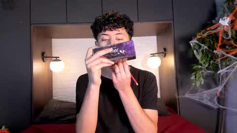 noah_dupont_ online show from October 2025 11:44:01 AM