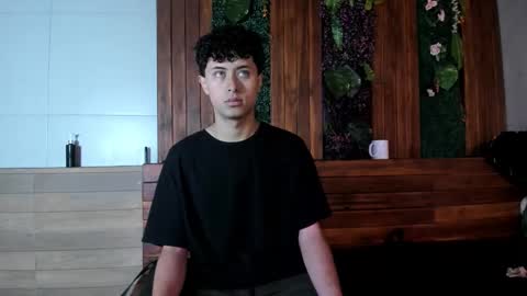 noah_dupont_ online show from February 2026 11:53:02 AM