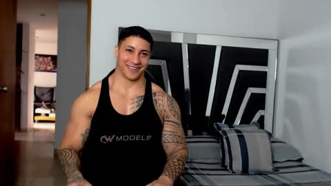 Snapshot of noah_harris01 chatting on February 2025 04:02:01 PM Noah Harris01 online show from February 2025 04:02:01 PM