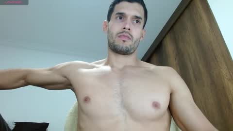 Snapshot of noah_jhonsonn chatting on March 2025 11:28:02 PM Noah online show from March 2025 11:28:02 PM