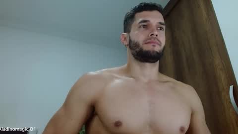 Snapshot of noah_jhonsonn chatting on November 2025 11:21:02 AM Noah online show from November 2025 11:21:02 AM