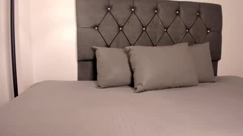 Snapshot of noah_johes chatting on September 2025 03:54:01 AM noah_johes online show from September 2025 03:54:01 AM