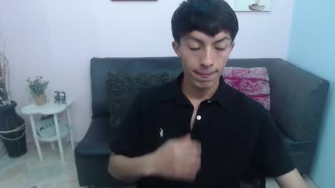 Snapshot of noah_peet chatting on November 2025 11:43:02 AM Noah online show from November 2025 11:43:02 AM