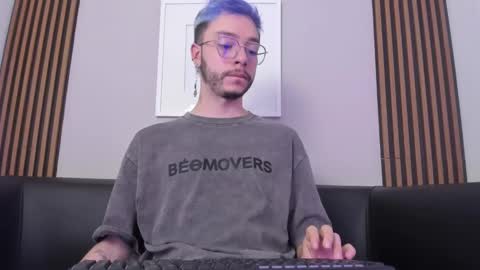 Snapshot of noah_ricci_ chatting on January 2025 12:27:02 PM online show from January 2025 12:27:02 PM