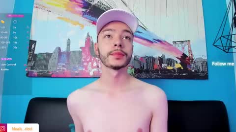 Snapshot of noah_ricci_ chatting on February 2025 12:06:02 PM online show from February 2025 12:06:02 PM