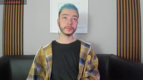 Snapshot of noah_ricci_ chatting on February 2025 12:06:02 PM online show from February 2025 12:06:02 PM