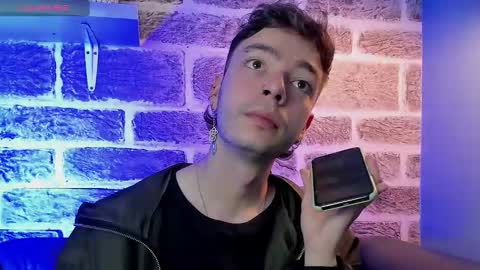 Snapshot of noah_ricci_ chatting on September 2025 12:39:01 PM online show from September 2025 12:39:01 PM