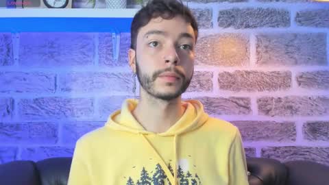 Snapshot of noah_ricci_ chatting on November 2025 11:03:01 PM online show from November 2025 11:03:01 PM