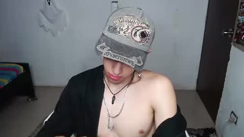 Snapshot of noah_sokolov_ chatting on July 2026 04:27:02 PM Kervs online show from July 2026 04:27:02 PM
