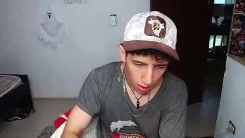 Snapshot of noah_sokolov_ chatting on July 2026 10:07:02 PM Kervs online show from July 2026 10:07:02 PM