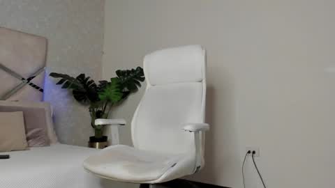 Noah online show from January 2025 11:45:02 AM