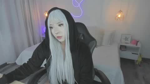 Noah  online show from January 2026 06:04:01 AM