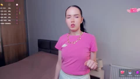 Luna online show from January 2026 05:16:01 PM