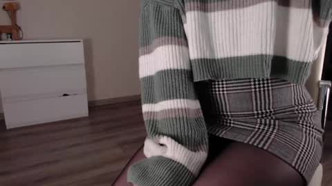 noelleneptune online show from February 2025 05:37:01 PM