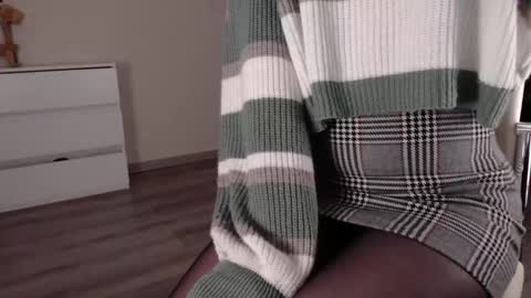 noelleneptune online show from February 2025 02:38:02 PM