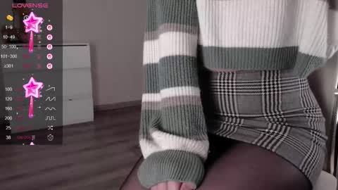 noelleneptune online show from September 2025 10:26:02 AM