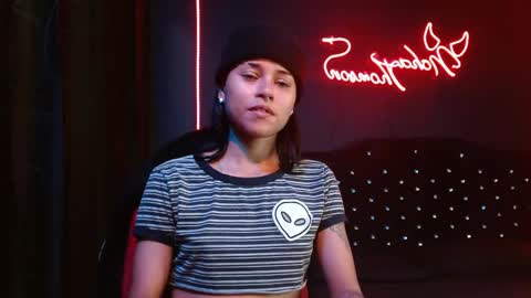 Snapshot of noha_thomson chatting on May 2026 09:53:01 PM Noha Thomson online show from May 2026 09:53:01 PM