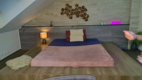 Liz online show from March 2026 05:09:02 AM