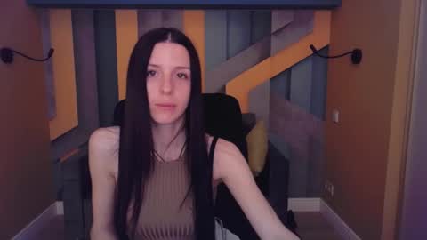 Snapshot of noirdiva chatting on May 2026 06:00:02 AM NoirDiva online show from May 2026 06:00:02 AM