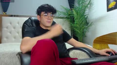 Nolan  online show from September 2025 06:02:02 PM