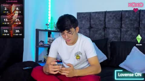 Nolan  online show from February 2026 07:06:02 PM