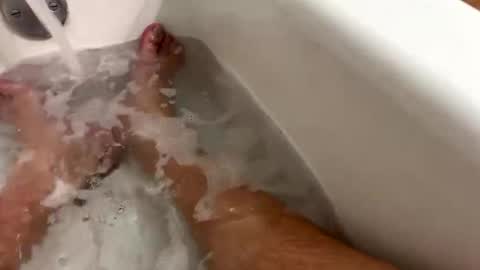 nolliepercflip online show from December 2025 11:25:02 PM