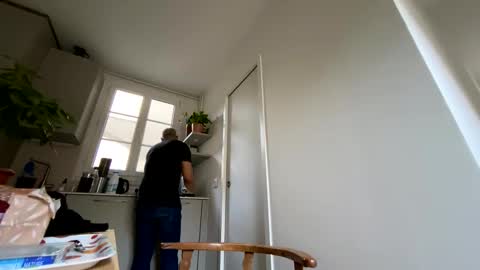 Snapshot of non131977 chatting on February 2025 07:31:01 AM Paris75 online show from February 2025 07:31:01 AM