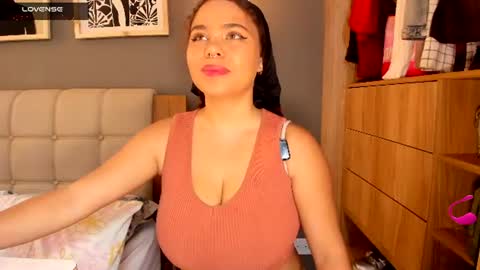Snapshot of noor_bloom chatting on June 2026 01:34:01 PM Soy Ash online show from June 2026 01:34:01 PM