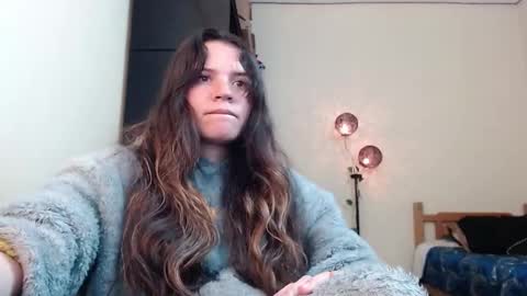 Snapshot of noreen_ chatting on December 2024 05:33:01 PM noreen_ online show from December 2024 05:33:01 PM