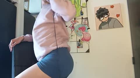 Norehg online show from September 2025 06:52:02 PM