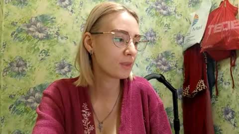 Lola online show from October 2025 07:26:02 AM