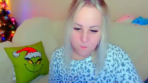 hi glad to chat online show from December 2024 04:15:02 AM