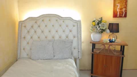 Kyline online show from December 2024 03:25:02 AM