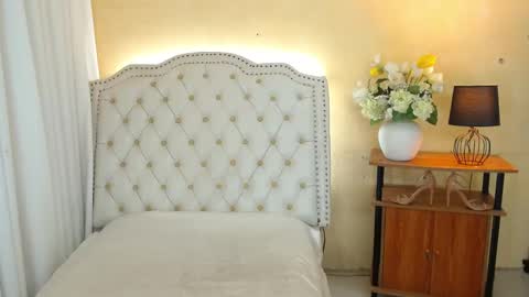 Kyline online show from October 2025 02:34:02 AM