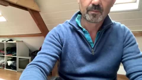 noux69 online show from October 2025 02:29:02 PM