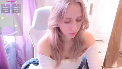 Mary online show from October 2025 10:00:02 AM