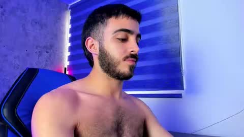 Snapshot of novacry chatting on November 2025 12:05:02 PM Nova online show from November 2025 12:05:02 PM