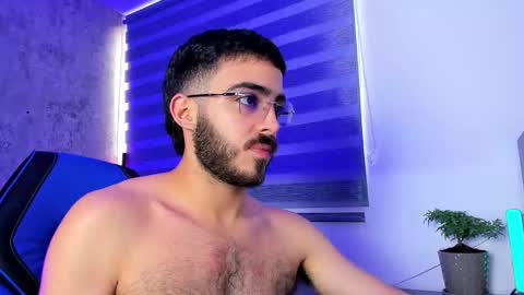 Snapshot of novacry chatting on November 2025 12:11:01 PM Nova online show from November 2025 12:11:01 PM