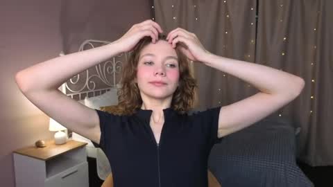 Snapshot of novaeva_ chatting on June 2026 12:22:02 AM Eva online show from June 2026 12:22:02 AM