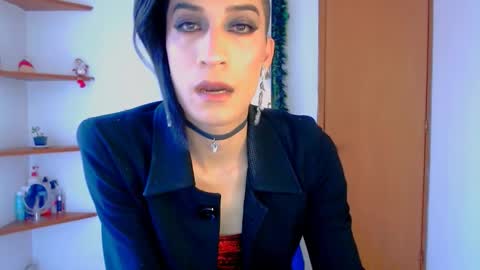 Nova...  online show from December 2025 10:06:01 PM