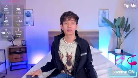 Snapshot of novaybrian chatting on December 2025 04:51:02 AM NovayBrian online show from December 2025 04:51:02 AM