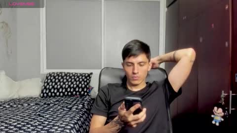 Noxx  online show from November 2025 11:21:02 PM