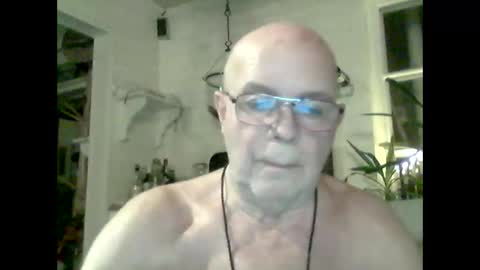 Haky online show from December 2024 06:06:01 PM