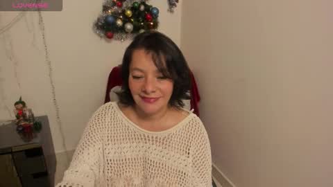 nuit_rose online show from December 2025 02:30:02 AM